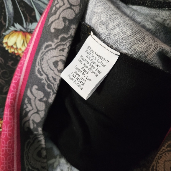 Johnny Was Women’s Onyx Sistine Half Zip Cotton Floral Boho Pullover Size Small - Picture 11 of 11